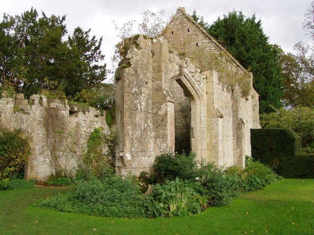 Another ruin on site at Sudeley is the Tithe Barn, which was probably used to store 'taxes' from the land.