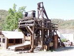 Also in Mariposa, this is an example of a pretty swept-up stamp mill, similar to the one at Coloma only much, much bigger!