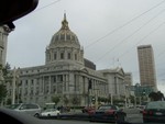 We did get onto the highway 101 eventually (by fluke really!) and it goes past the very impressive City Hall of San Fransisco. The dome is beautiful and the building has gold leaf details everywhere.