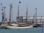 Not far from the Historic Dockyard was this 'tall ship' which is a training vessel for those keen on learning to sail the oldfashioned way.  With actual SAILS and not just a measly two.